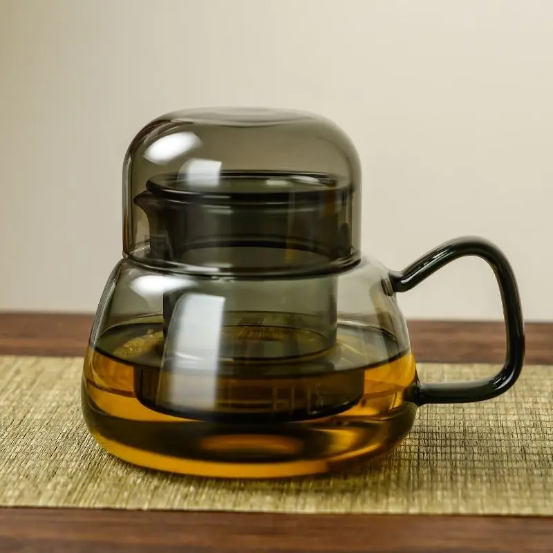 Heat-resistant Glass Teapot Chinese-style Tea Brewing Pot with Filter Pot Suitable for Office Use Featuring Tea-water Separation