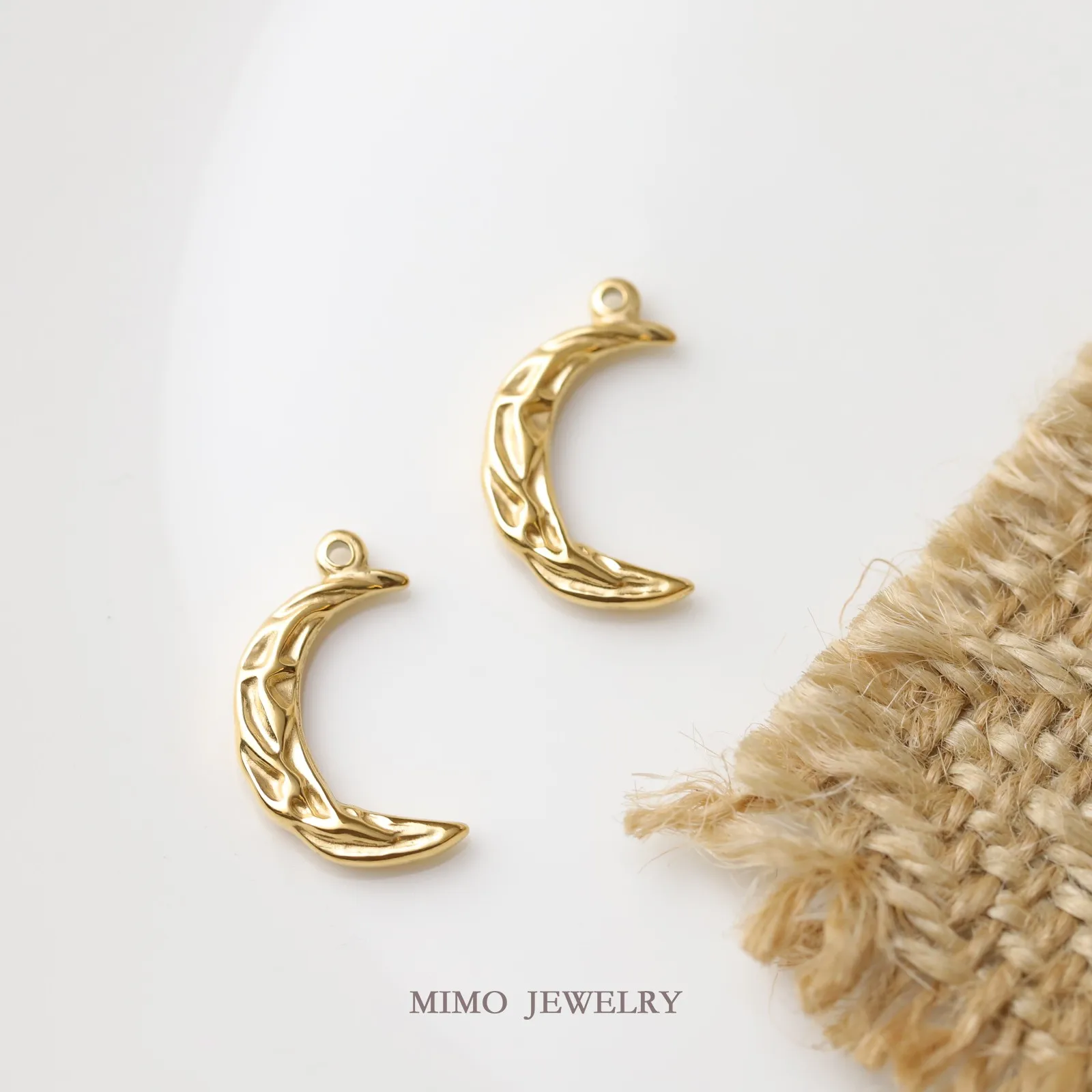 Double-sided Pleated Moon European American Style Charms Pendant Supplies DIY Hand Stainless Steel Gold Plated Accessories