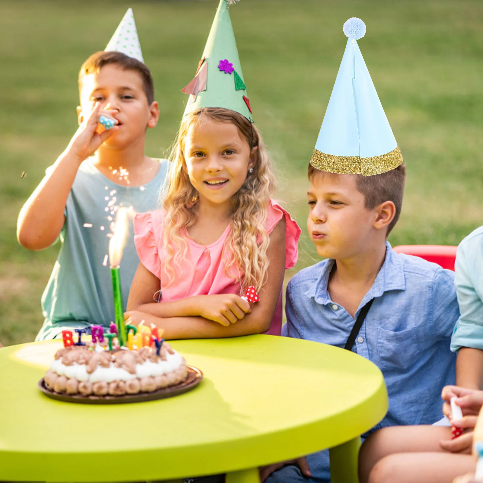 12-delige decoraties verjaardagshoed kinderornamenten voor kinderen feestartikelen hoeden met pom