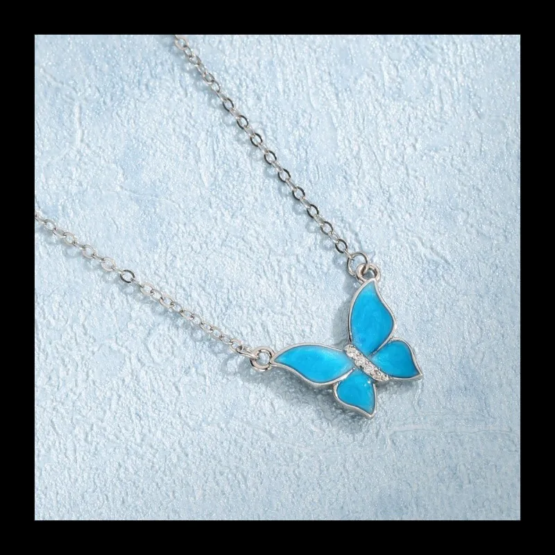 الأدبية والرجعية S925 الفضة الاسترليني المتخصصة تصميم جديد الأزرق الايبوكسي فراشة قلادة مزاجه الراقية قلادة المرأة