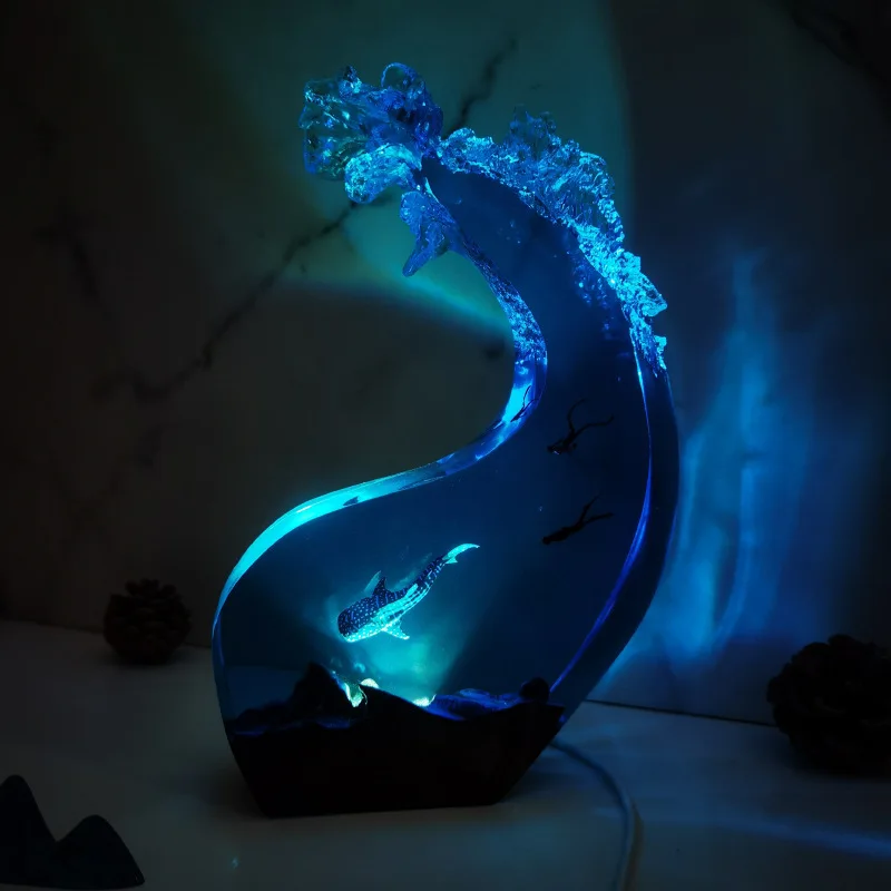 Sea Wave Shape Organism Resin Table Light Creactive Art Decoration Lamp Shape Diver Adventure Theme Night Light USB Charge