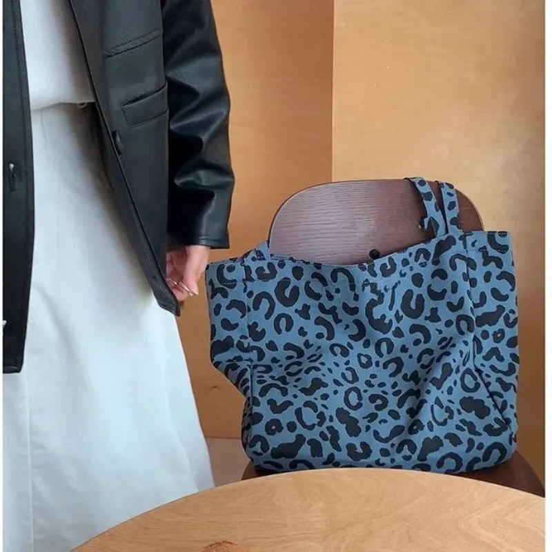 Korean Version of Ono Leopard Print Alphabet Shoulder Portable Canvas Bag Large Capacity Bucket Bag Women Go Out Commuting