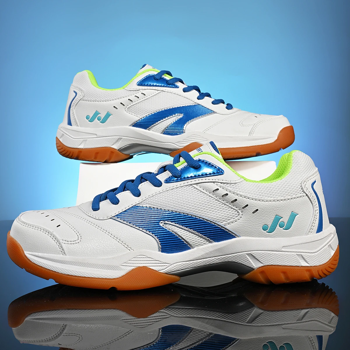 2025 New Sports Shoes Soft Sole Breathable Comfortable Non-Slip Durable Multi-Functional Fashionable Outdoor Running Sports Shoe