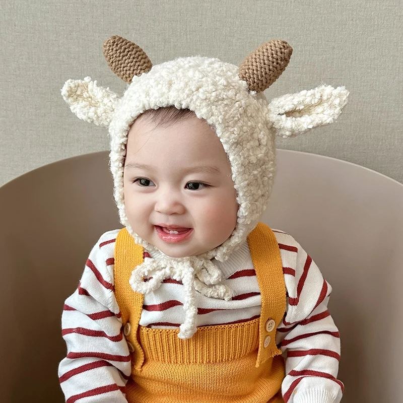 Kids Cozy Ski Hat Windproof Hat Lambswool Ear-flapped Hat Exquisite Workmanship Small Ears And Horns Design Kids Costumes