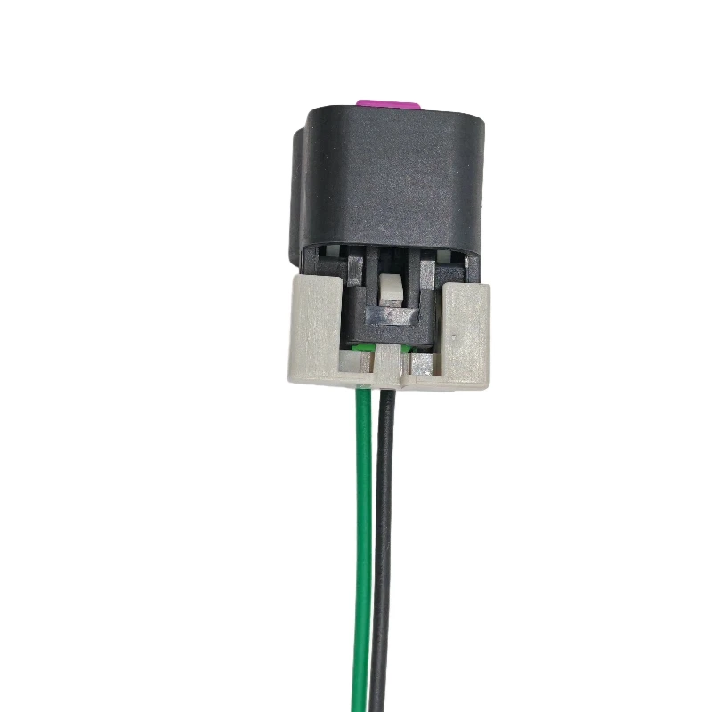 suitable for Buick Laojun Yuexin Junwei Malibu 2.0 2.4 Camshaft intake and exhaust sensor solenoid valve harness plug 1PC