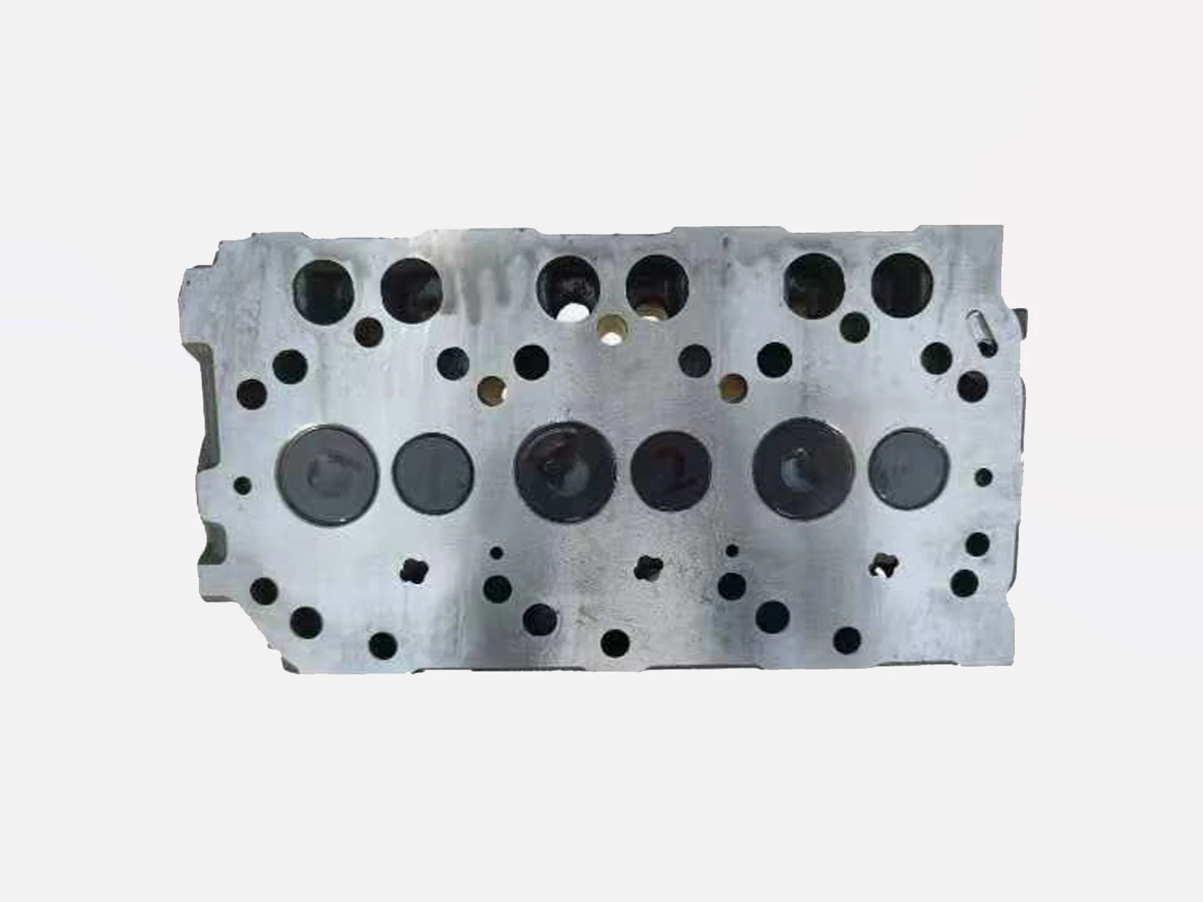 Thermo King Units 11-8786 TK3.95A 3TNE74 Engine Cylinder Head