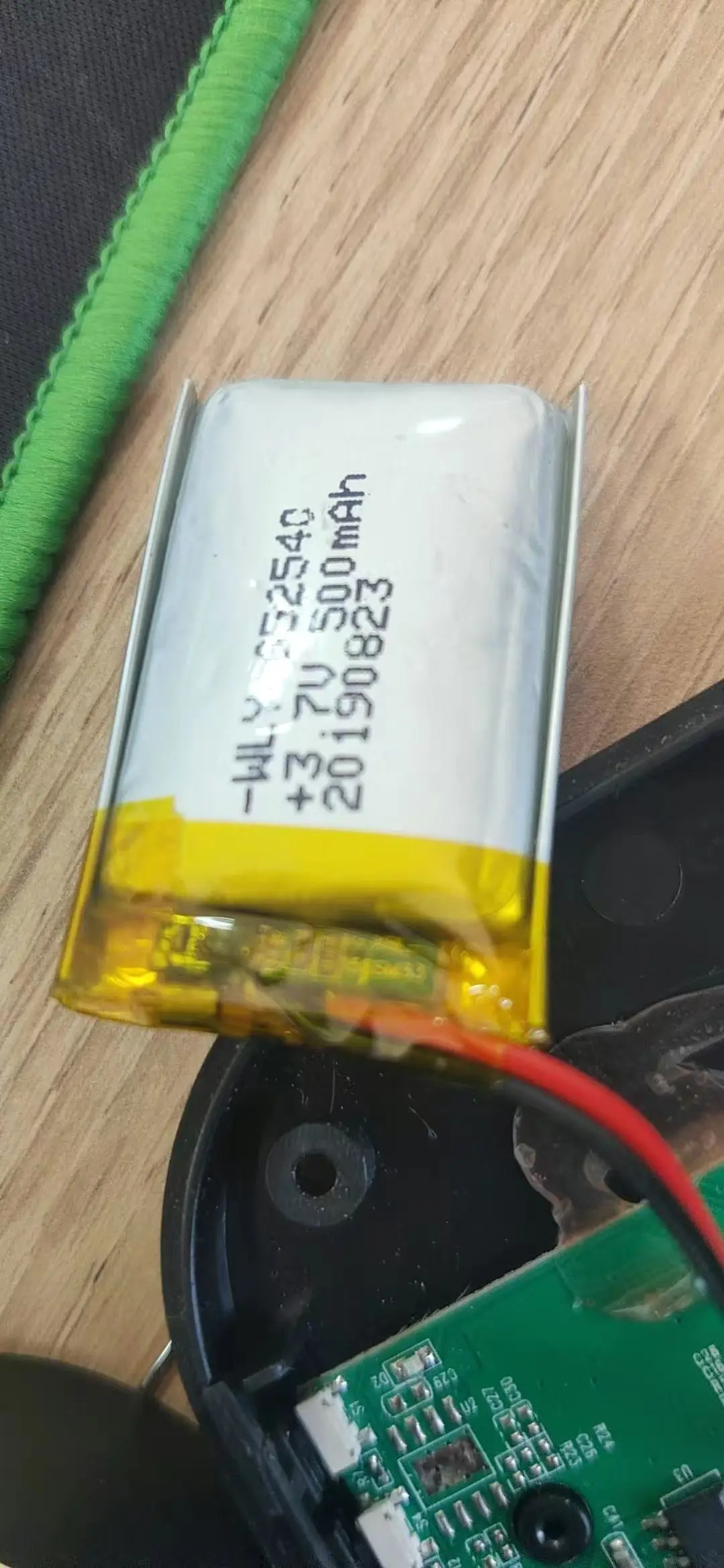 3.7V polymer lithium-ion battery video early education machine 652540 dynamic charging 500MAH protection full capacity brand new