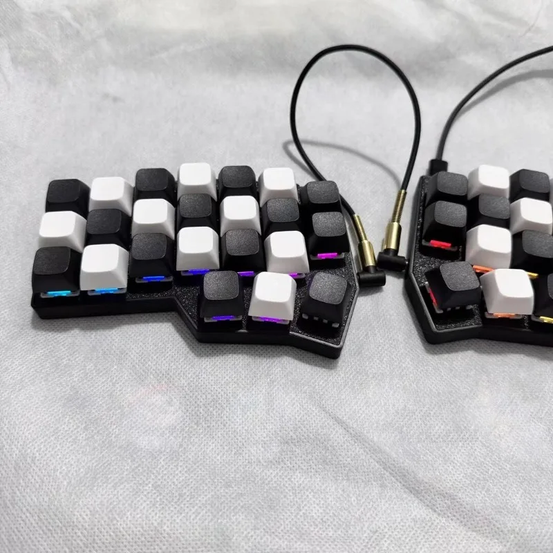 Corne V4 Wired Split Keyboard Customized RGB Hot Swap Ergonomics Single Mode Split Keyboard for VIAL Left Right Hand Keyboards