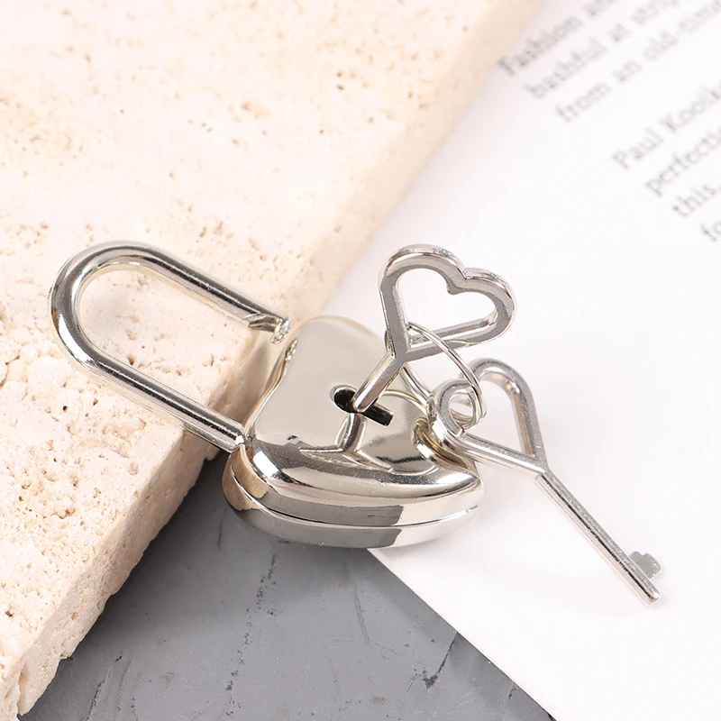 1Set Heart Shape Padlock Mini Luggage Hardware Locks With Key Lock For Travel Wedding Jewelry Box Diary Book Suitcase