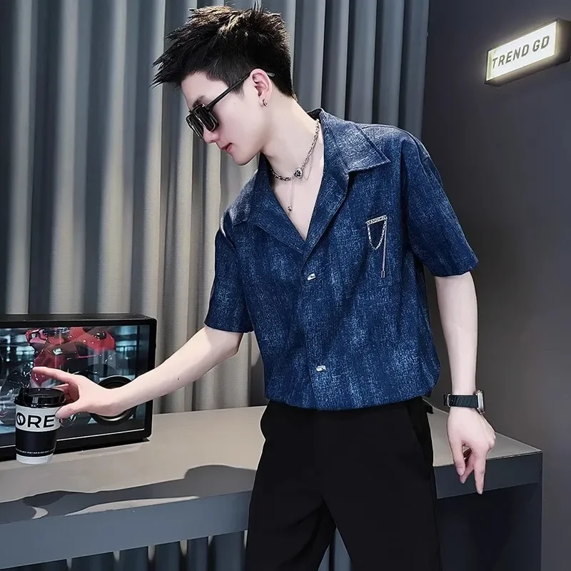 Men's k Blue Cuban Collar Short-Sleeve Shirt Denim Texture With Chain Detail For Casual Streetwear