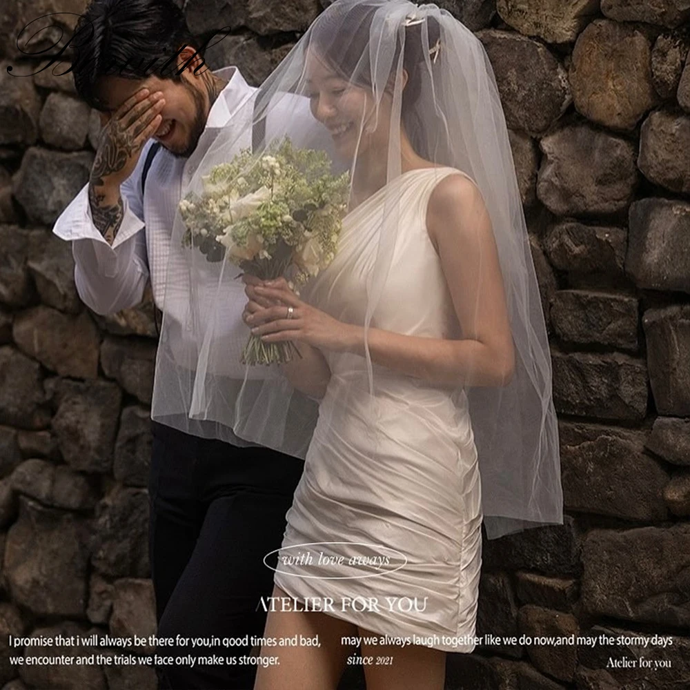 

Bowith One-Shoulder Short Korean Wedding Dresses Above Knee Mini Wedding Party Dresses Outdoor Photo Shoot Dresses for Bride