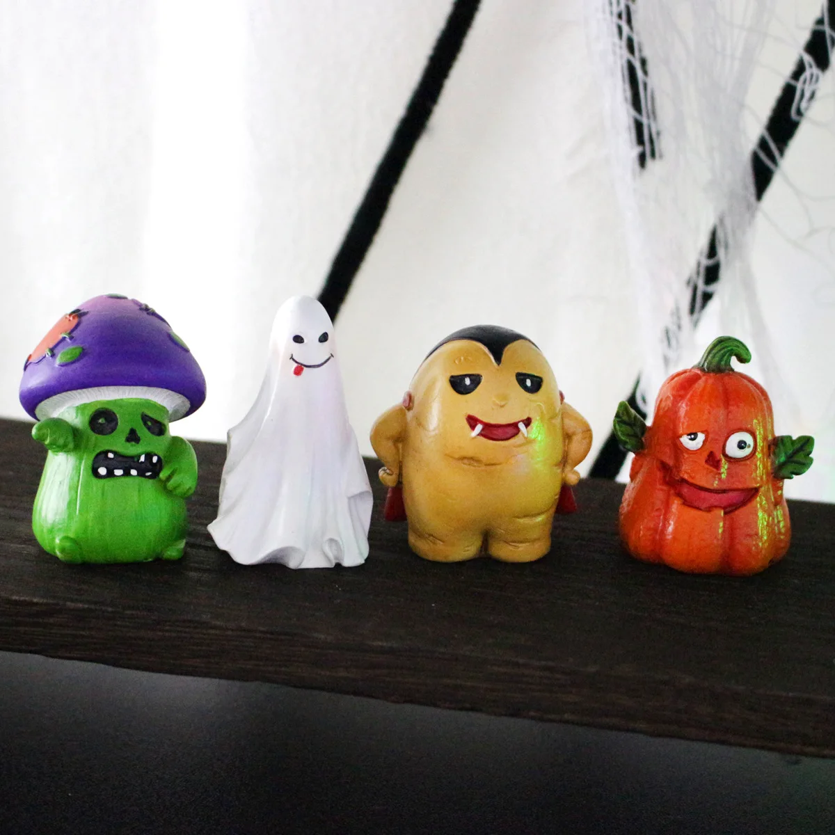 

4pcs Halloween Monster Decor Set - Handmade Resin Party Decorations for Home