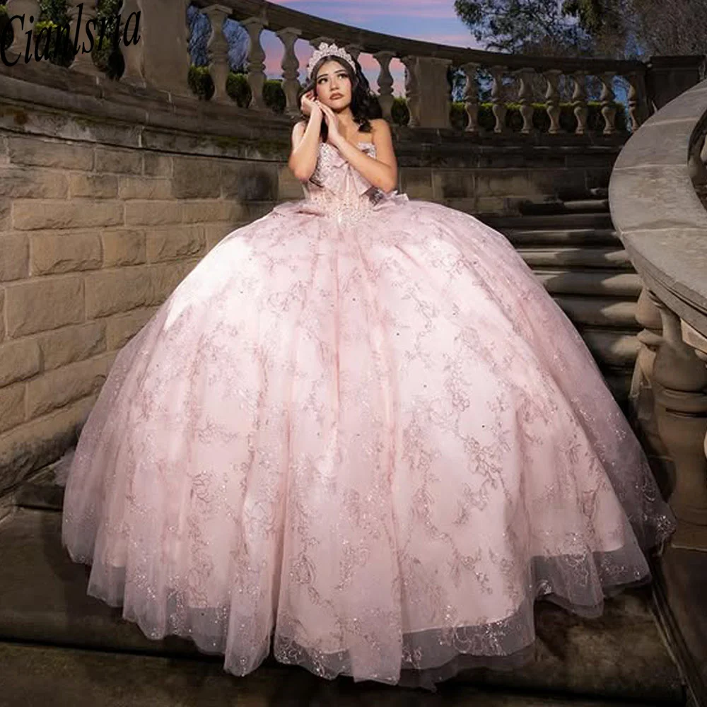 Rosa Quinceanera-Kleider mit Pailletten-Applikation, Charro Mexikanisches Vestidos de 15 Años, Sweet-16-Festzug-Kleid nach Maß