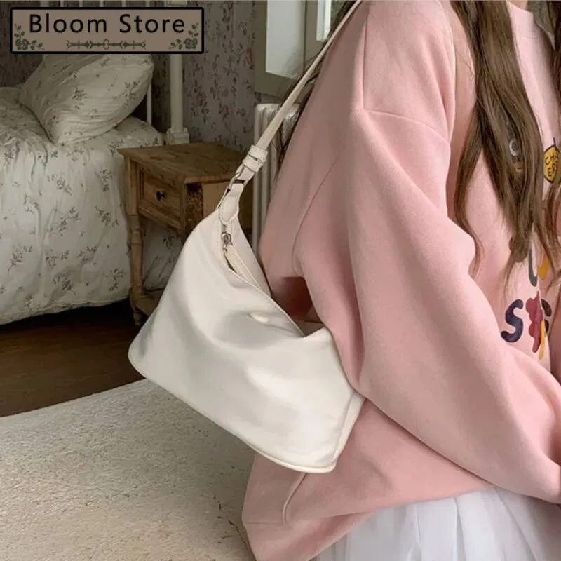

Korean Sle Solid Color Shoulder Bags Women Lightweight Waterproof Nylon Large Capacity Crossbody Ladies Casual Underarm Bag