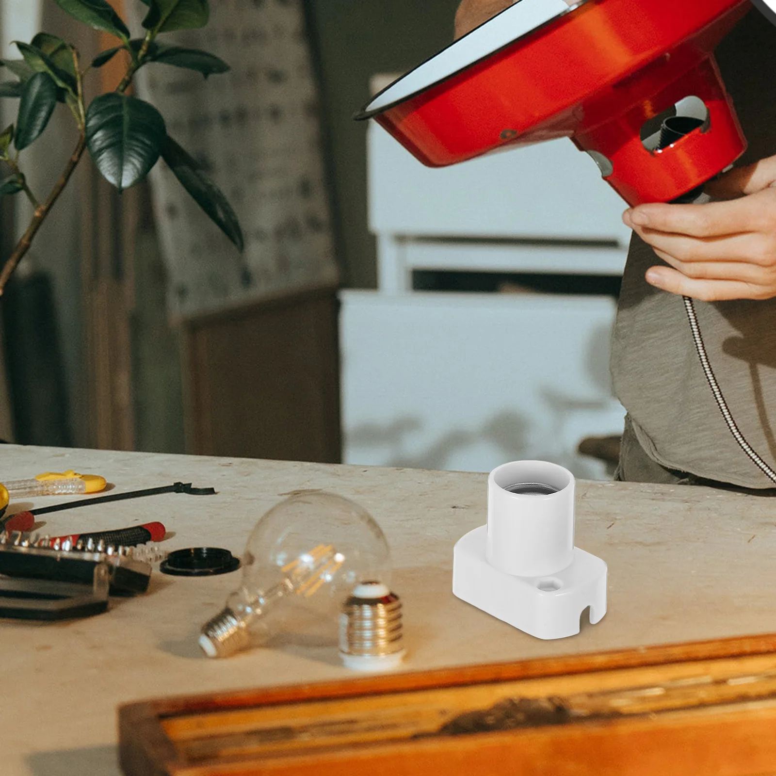 

2Pcs E17 Bakelite Square Lamp Base Reliable Light Fixture Parts Screw Socket Design Compact Shape Home Commercial Use