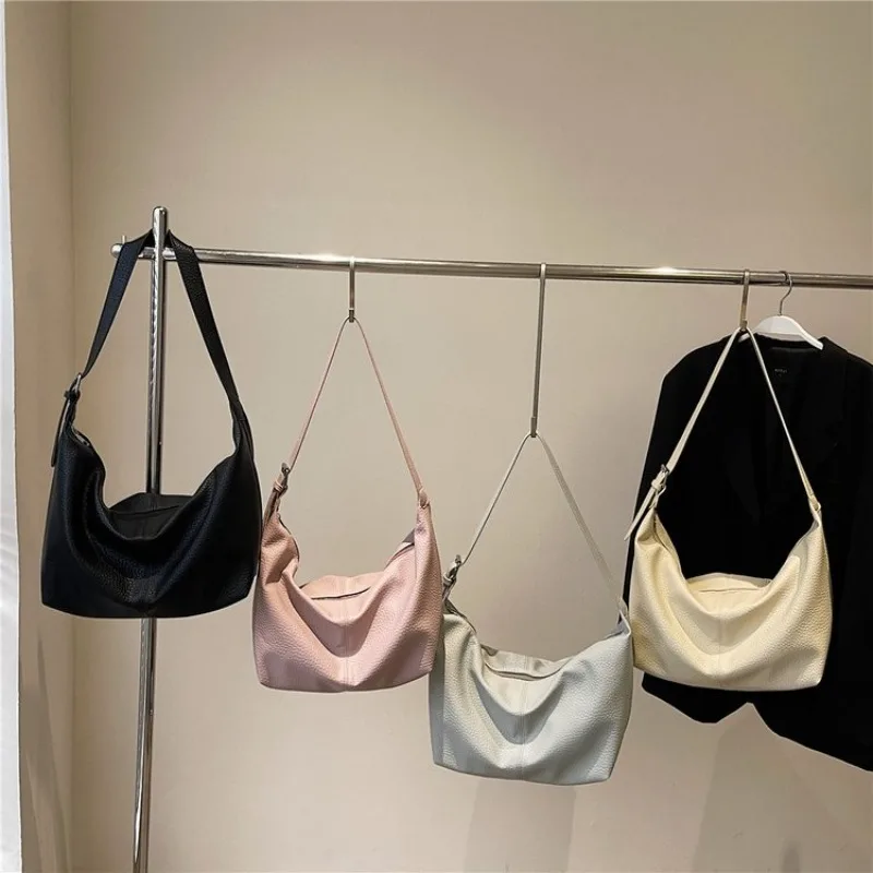 

Luxury Leather Handbag For Women Popular Crossbody Bag With Simple Vintage Design And Large Capacity For Use As A Diaper Bag