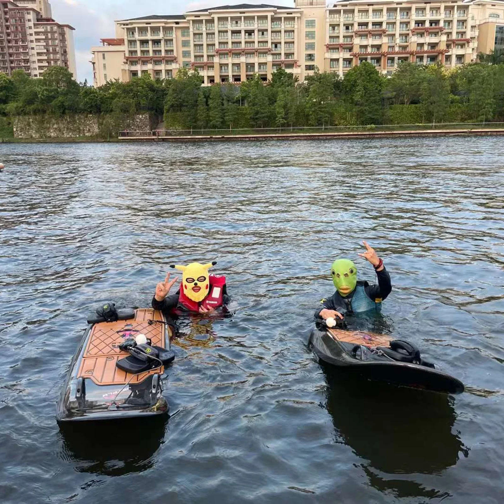 15KW Kohlefaser elektrisches Surfbrett Power Jet Board Wasser Gaming Jet elektrisches Surfbrett