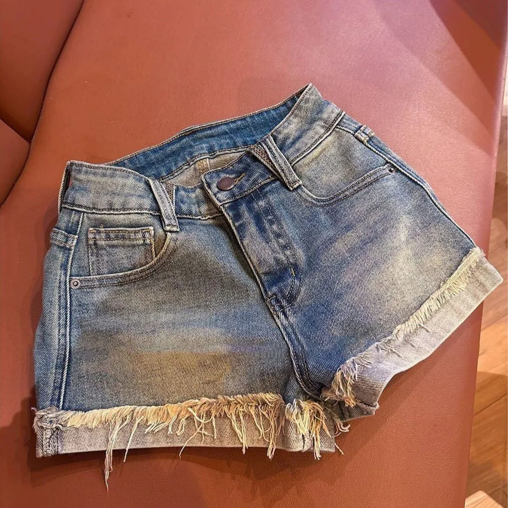 

Retro Folding Denim Shorts Women Summer New High-waisted Spice Girl Straight Hip-wrapped Hot Pants