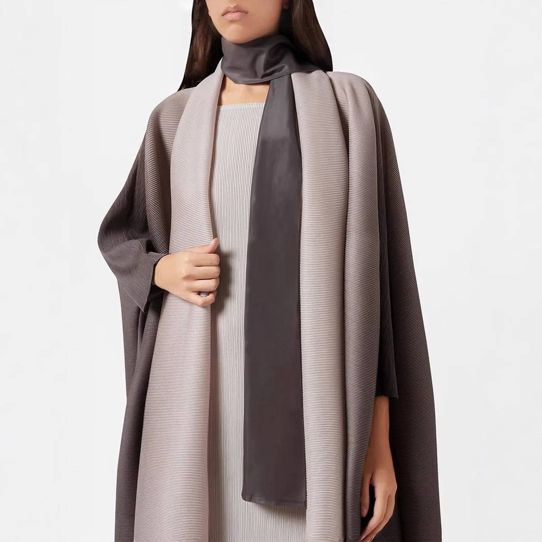 2025 Miyake Fold Risvolto Trench Ufficio Pendolarismo Stile Abbigliamento donna Donna musulmana Manica a pipistrello Casual Abaya Cardigan vintage