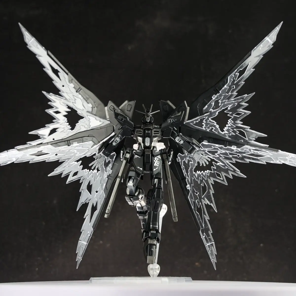 Gaoke Strike Freedom Midnight Color Model Kit Hg 1/144 With Wing Of Light Assembly Action Figures Customized Plastic Model Toy