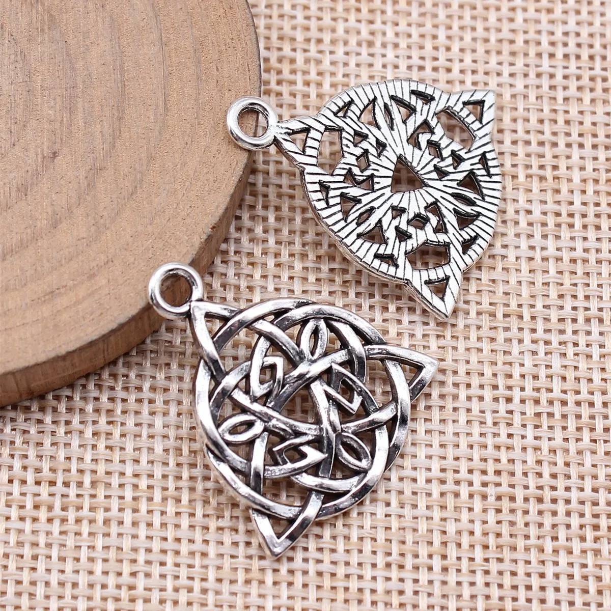 10pcs 26x30mm Antique Silver Color Celtic Knot Charms Pendant DIY Hand Crafts Findings