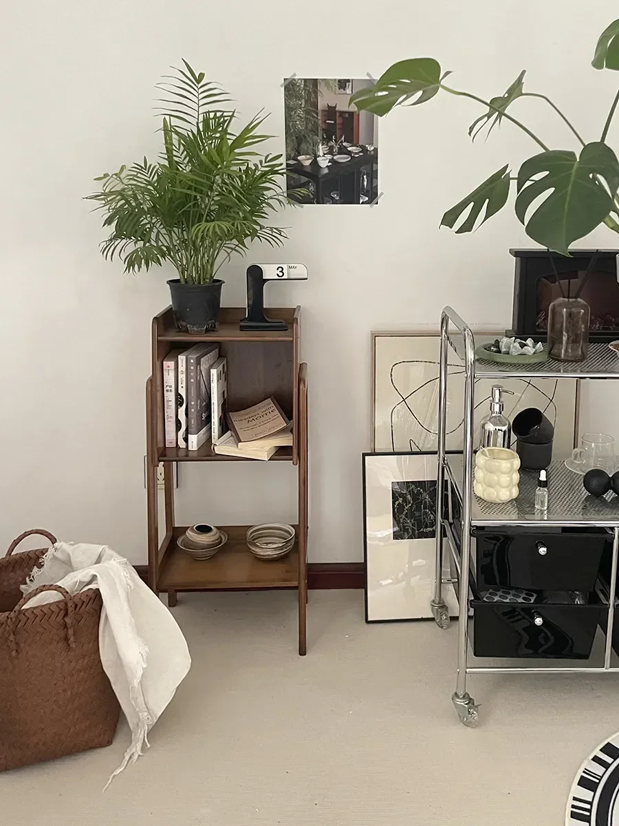 MOMO Retro Corner Ins Blogger Design Sense Imitation Solid Wood Home Storage Brown Floor Shelf
