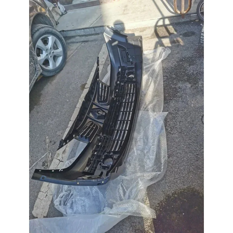 

Car Front Bumper Renau Megane Scenery carbin Latitu 2006-2007