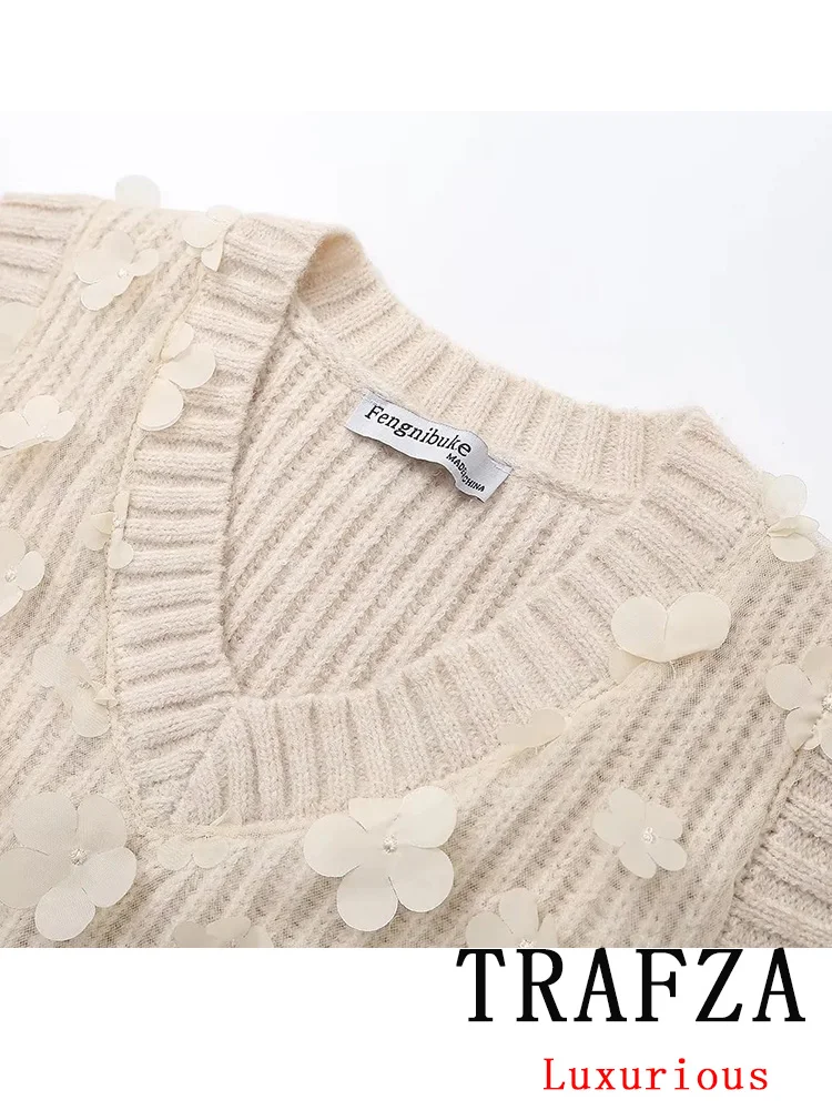 TRAFZA Vintage Casual Chic Women Sweater Solid O-Neck Flower Knitted Loose Sweater Fashion 2024 Autumn Holiday Female Sweater