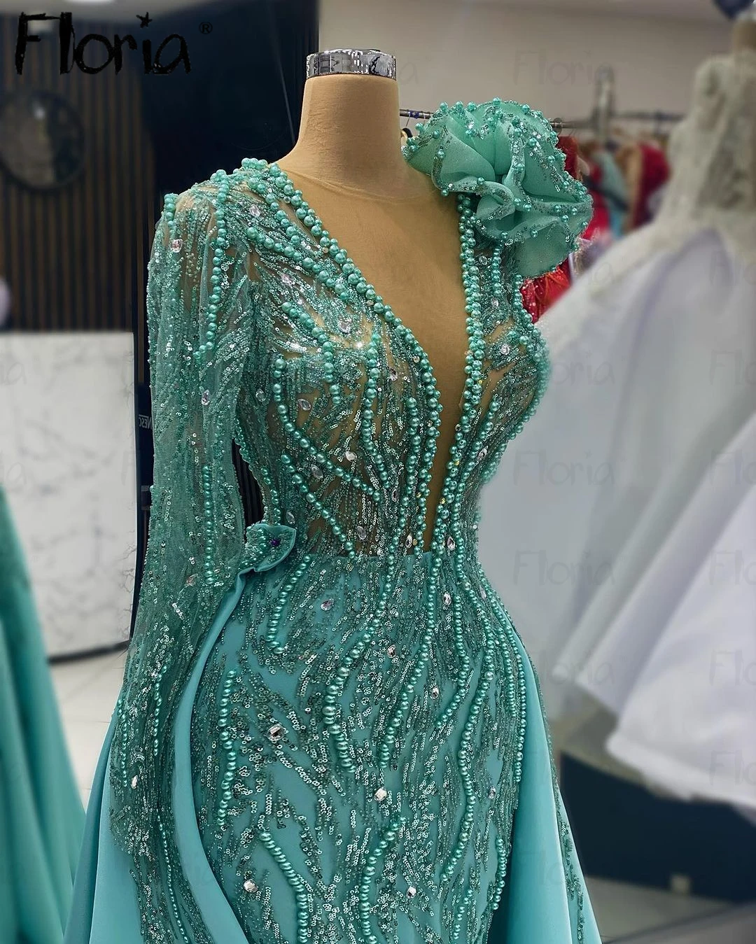 Mint Green Deep V Neck Beads Evening Dresses Long 2024 Celebrity Gowns For Woman Wedding Party Detachable Train Prom Dress