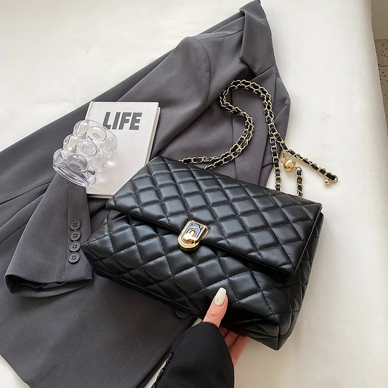 New Quilted Large Chain Shoulder Bags for Women 2024 Luxury Designer Crossbody Bags PU Leather Ladies Handbags Black White