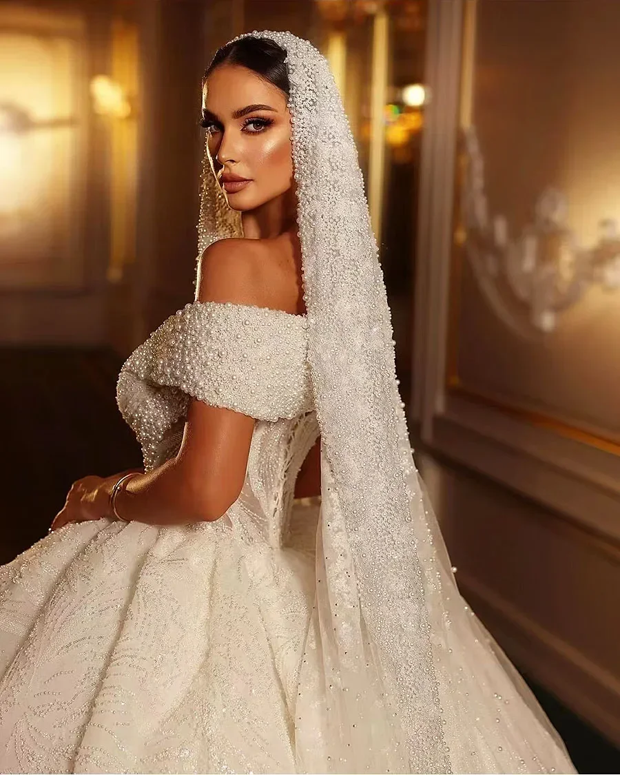 فساتين زفاف Flavinke مخصصة فاخرة على شكل كرة بدون أكتاف لؤلؤ مطرز بالخرز من الدانتيل فستان زفاف الأميرة Vestido De Noiva