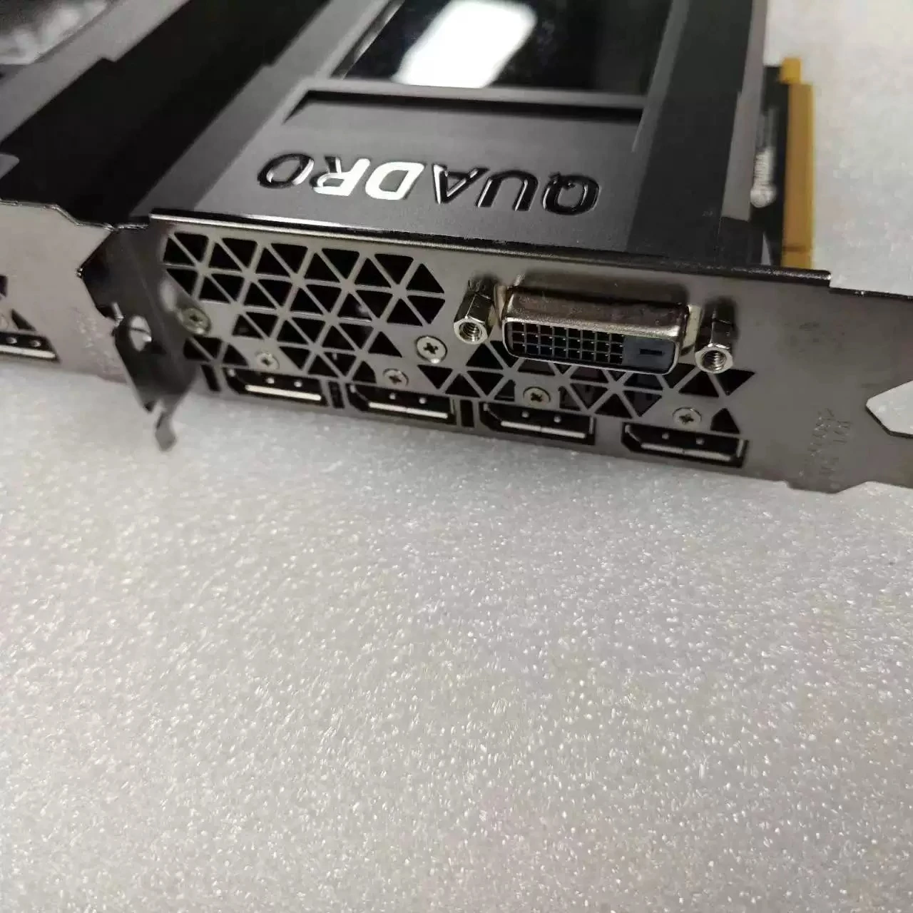 P5000 16GB Professional Graphics Card 16G Graphics Card 4K Video Clip 3D Rendering Modeling