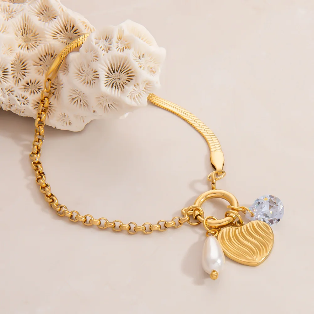 

Fashion Stainless Steel Pearl Bracelet Handmade DIY Heart Inlaid with Zircon Pendant Bracelets for Woman Gift No Fading Jewelry