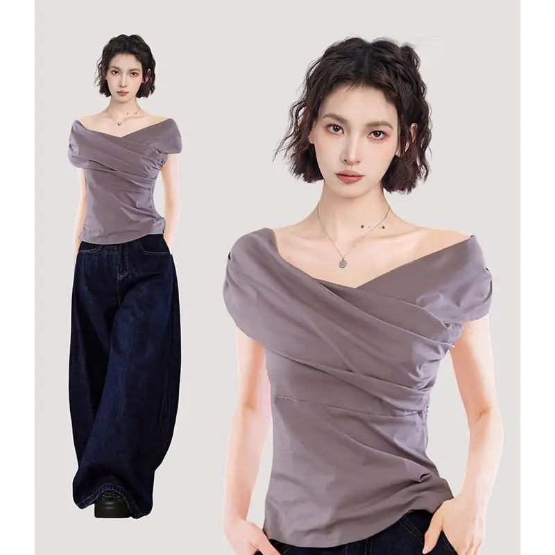 

Painting simple purple elegant gold style T-shirt women's summer new style off shoulder V-neck slim short versatile small shirt