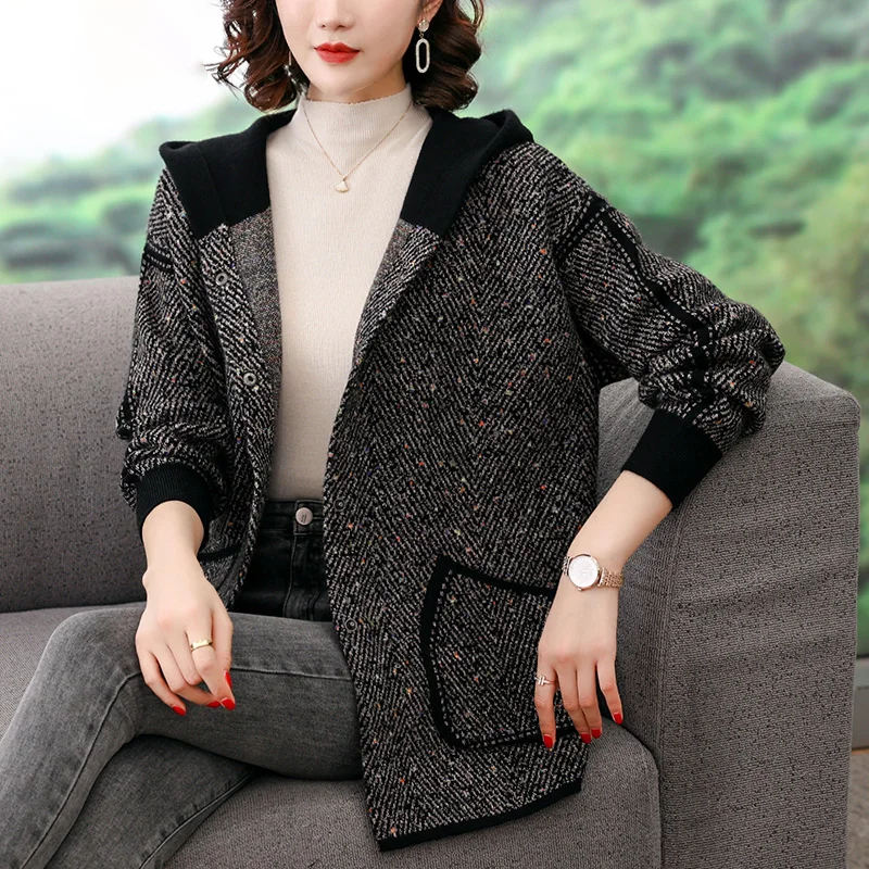 Middle-Aged Elderly Mothers Spring Autumn New 2023 Clothes Hooded Knitting Cardigan Ladies jacket Short Thin Women\'s Sweater