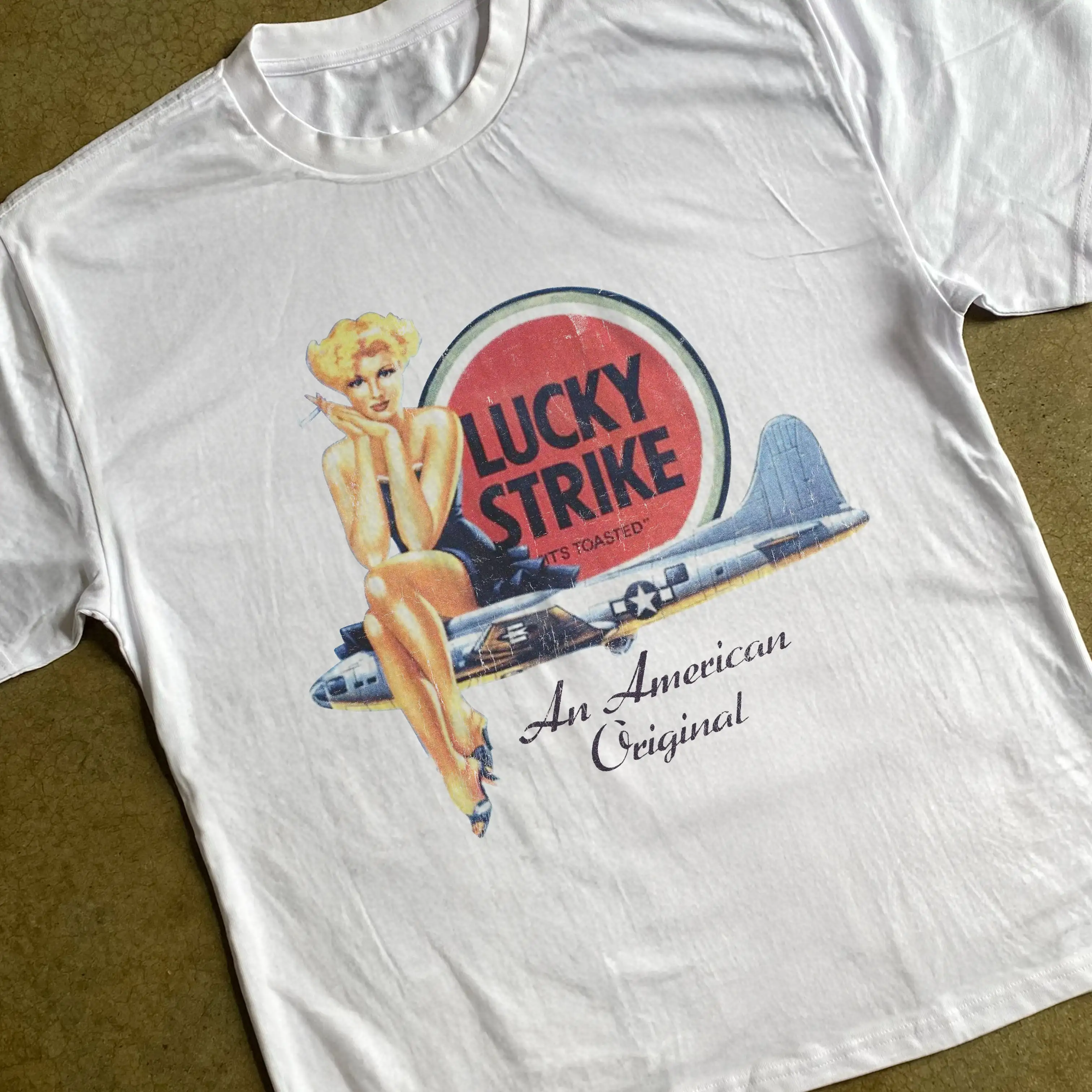 Lucky Strike Pin-Up Girl Vintage Graphic T-Shirt Cotton Men Women Streetwear Tee
