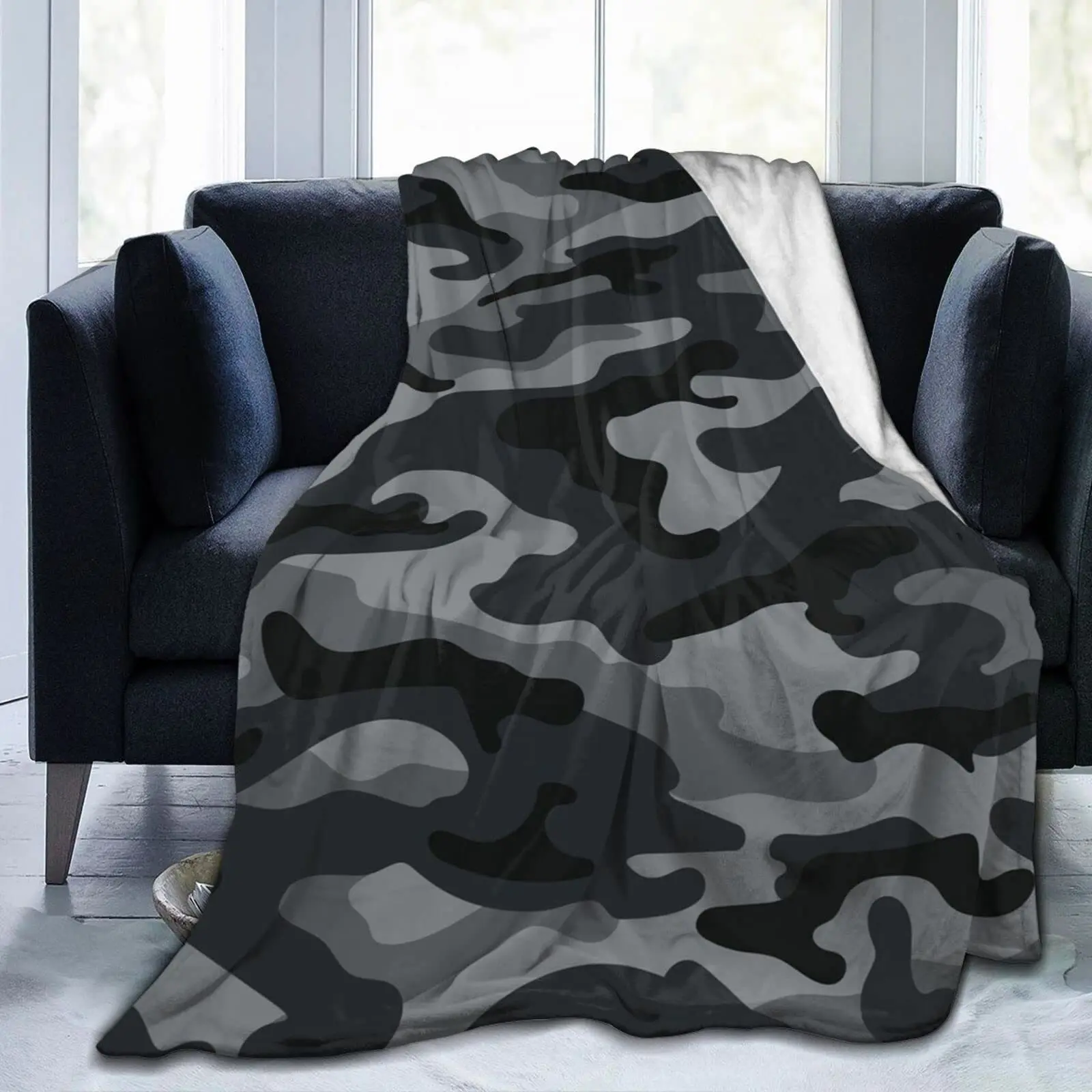 Camouflage Print Throw Blanket Ultra Soft Warm All Season Multi-color Camo Decor Flannel Blankets Camouflage Lovers Gift Blanket