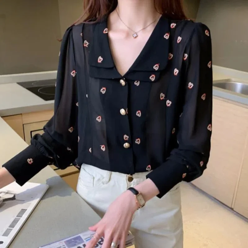 2024 New Spring and Autumn French Retro Versatile Chiffon Blouses Long Sleeve Square Collar Printed Button Women\'s Shirt Top