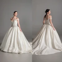 New Ball Gown Sleeveless Bateau Satin Wedding Dress Sequins 3D Lace Appliques Ruffles Bridal Gowns Customized D261208