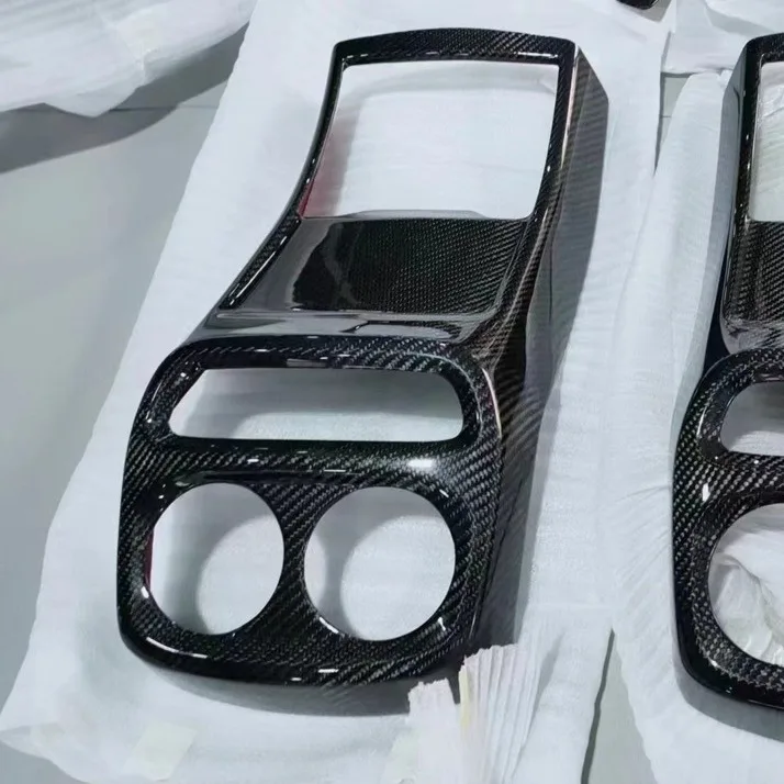 Suitable for Mercedes-Benz large GW464G500G350G63 saddle rear out trend carbon fiber cover rear kick plate
