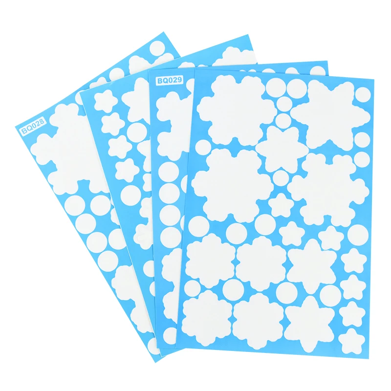 New Year Christmas Snowflake Window Stickers Glow In The Dark Luminous Wall Stickers For Home Room Wall Decal Xmas Party Decor