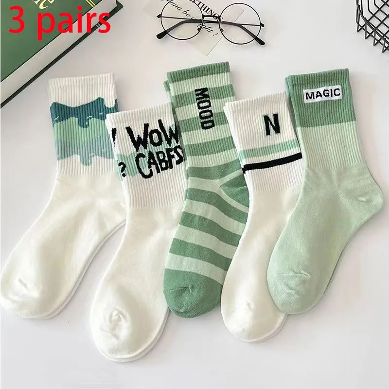 

Socks Women's 3 pairs of INS Trendy Stripe Color Matching Versatile Korean Campus Sports Style Women's In tube socks HZ111