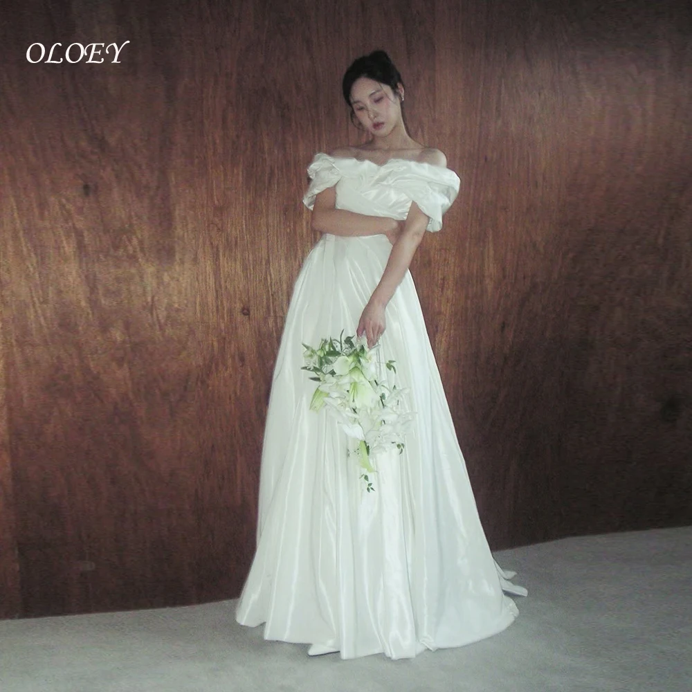 OLOEY فستان زفاف بسيط على شكل حرف a كوريا تبادل لاطلاق النار الصورة العاج الساتان قبالة الكتف الطية زي العرائس مخصص ستناء