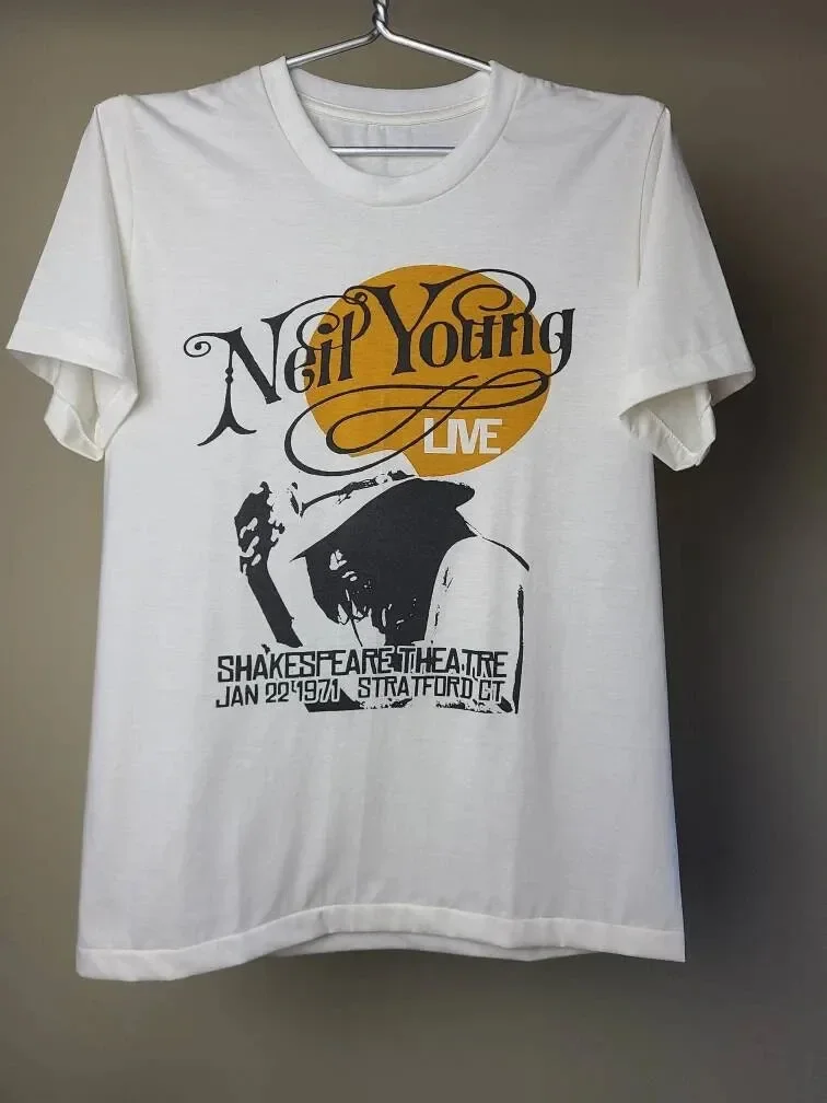 Neil Young Live At Shakespeare Theatre 1971 T-Shirt