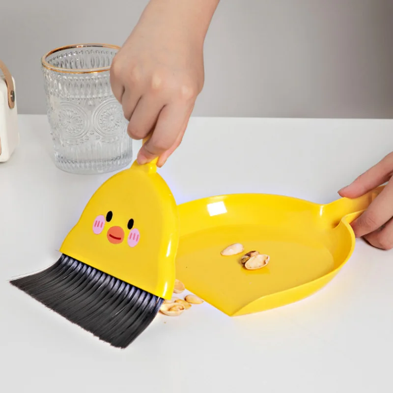 Cartoon Duck Broom Dustpan Portable Dust Sweeper Mini Kid Broom Dustpan Computer Dust Sweeper Table Cleaning Tool Home Accessory