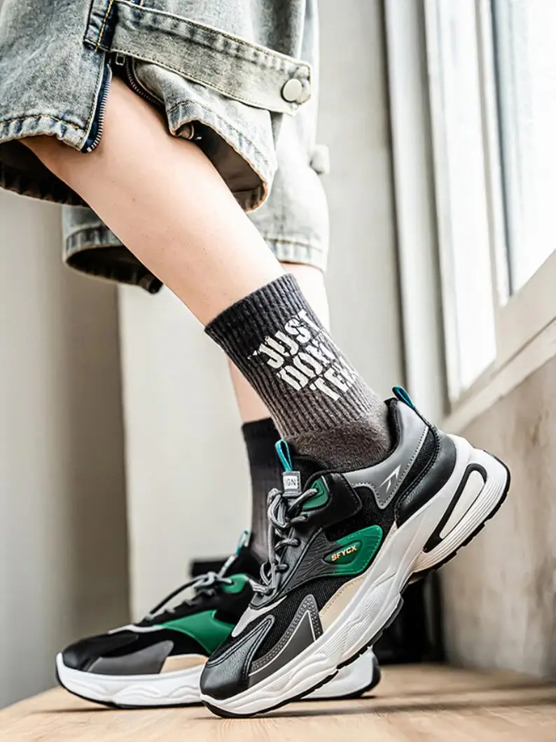 Lightweight Men's Casual Trainers Breathable Spring Summer Shoes_voghion.com