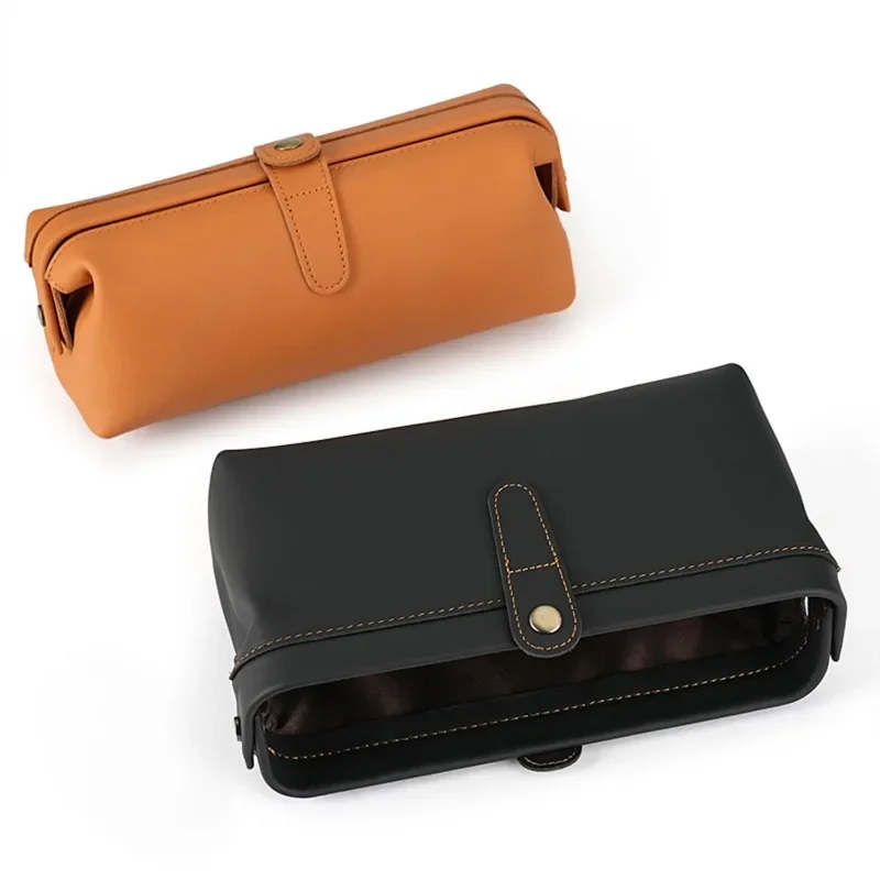 Genuine Leather Makeup Bag for Organizing Cosmetics and Brushes with Elegance Vintage Exquisite Hand-crafted Clutch Bag Wallet