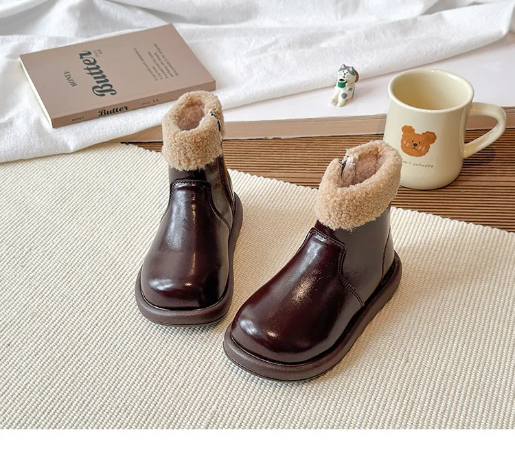 2026 England-Style Winter-Modestiefel für Mädchen, Verdickte Warme Kunstfell-Schneestiefel, Weichsohlige Rutschfeste Modestiefel für Mädchen – Detail 10