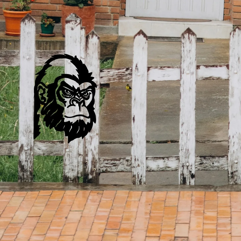 Metal Gorilla Ornament Wooden Wall Hanging 1/2 Pcs Rustic Outdoor Fence Decor Perfect Animal Gift