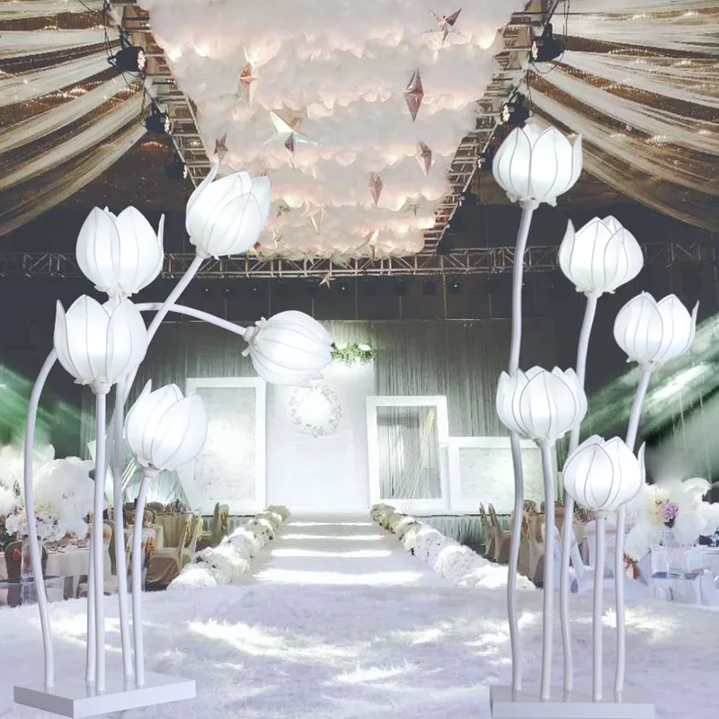 New wedding props, magnolia flower buds, road guide lights, welcome area decorations, decorations, wedding scene background